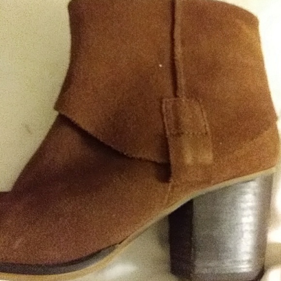 "Kravee" Fold Over Cowboy Boot - Picture 6 of 6